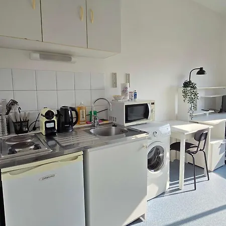 Lx144 Bright & Refined Wifi Mobility Lease